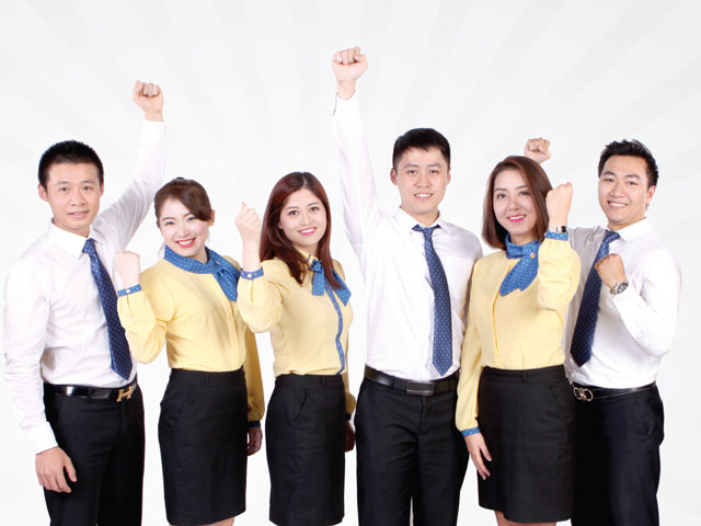 Lựa chọn chất liệu vải may là yếu tố hàng đầu khi may đồng phục công sở