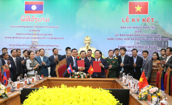 UBND tỉnh Kon Tum ký kết hợp tác giai đoạn 2022-2027 với Chính quyền tỉnh Sê Kông