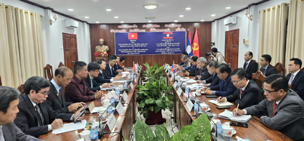 Chuyến công tác của đoàn HĐND tỉnh Kon Tum tại TP.Pakse